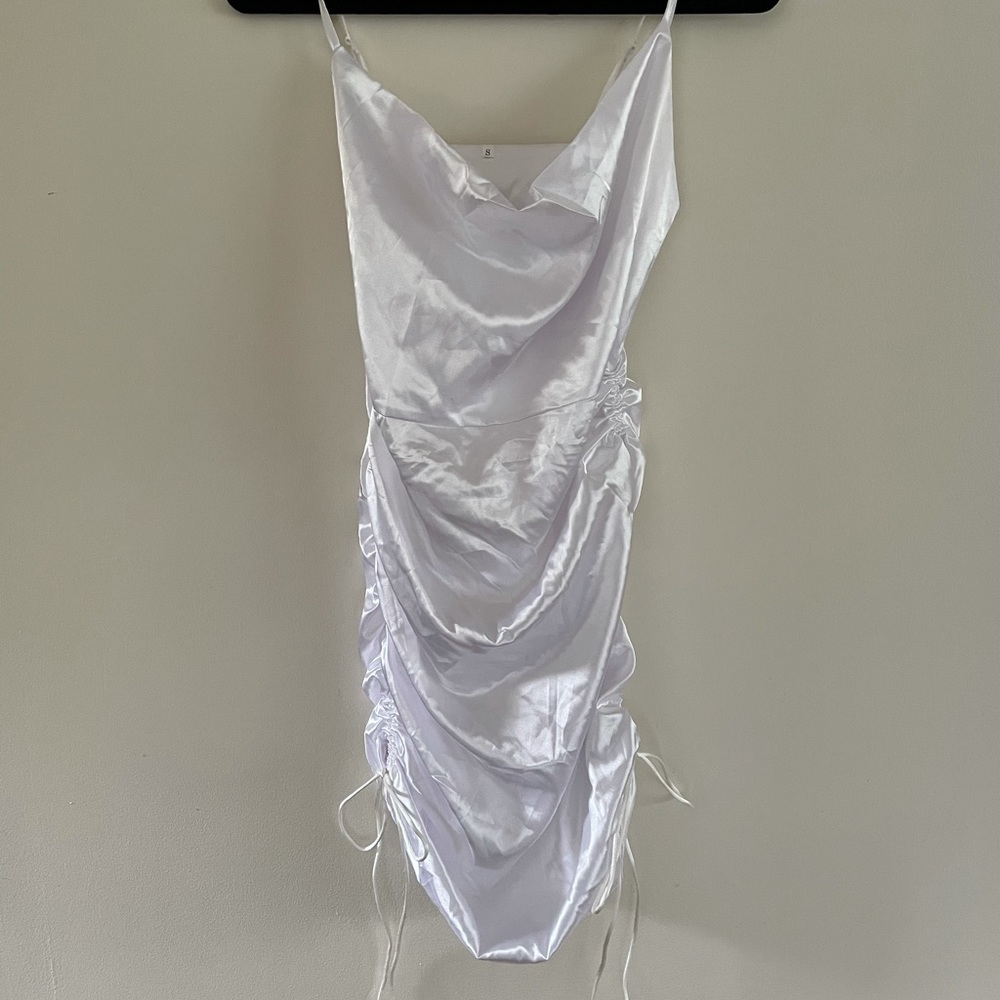 Joyfunear Drawstring Ruched Satin Dress - Picture 5 of 5